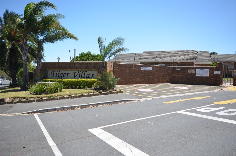 2 Bedroom Property for Sale in Kenridge Western Cape